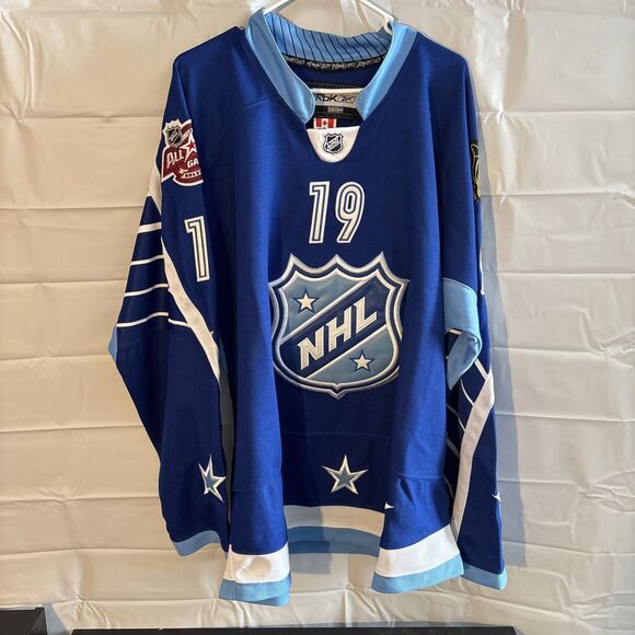 2011 NHL All Star Game Jersey #19 Jonathan Toews Chicago Blackhawks Size 54 - Picture 1 of 12